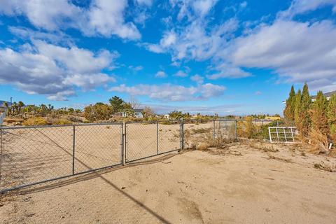 8974 Malpaso Rd, Phelan, CA 92371 photo 38