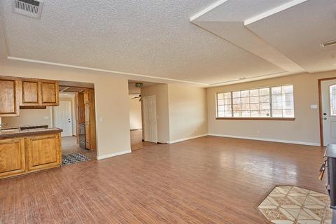 8974 Malpaso Rd, Phelan, CA 92371 photo 2