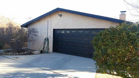 15874 Jenny St, Hesperia, CA 92345 photo 2