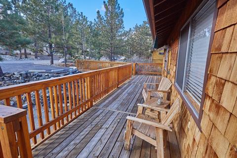 2280 Lausanne Dr, Wrightwood, CA 92397 photo 5