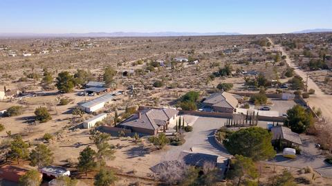 1010 Locust Rd, Pinon Hills, CA 92372 photo 3