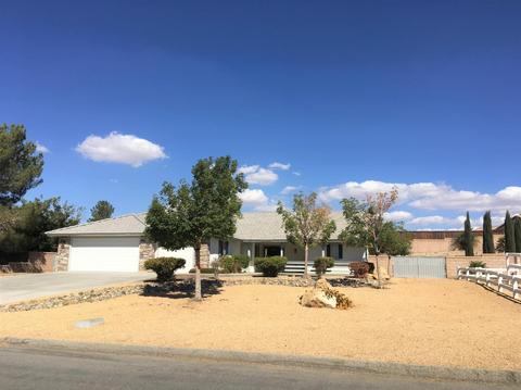 15303 Riverside Dr, Apple Valley, CA 92307 photo 1