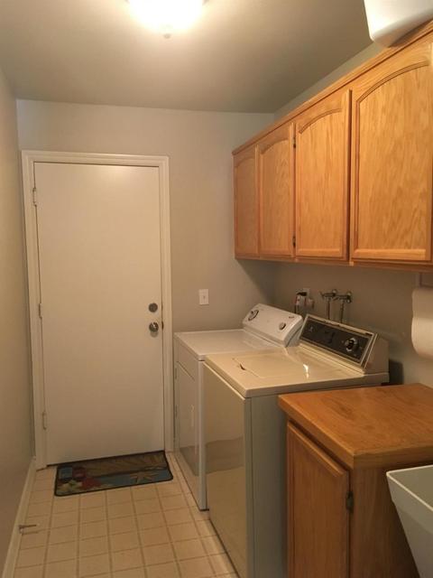 15303 Riverside Dr, Apple Valley, CA 92307 photo 8