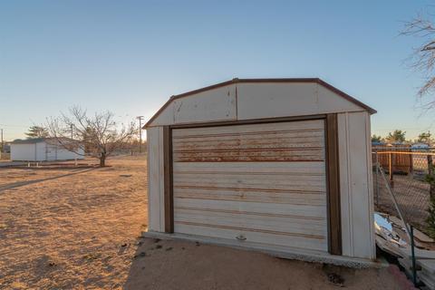 14204 Cree Rd, Apple Valley, CA 92307 photo 59