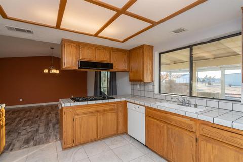 14204 Cree Rd, Apple Valley, CA 92307 photo 27
