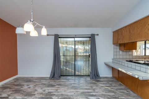 14204 Cree Rd, Apple Valley, CA 92307 photo 23