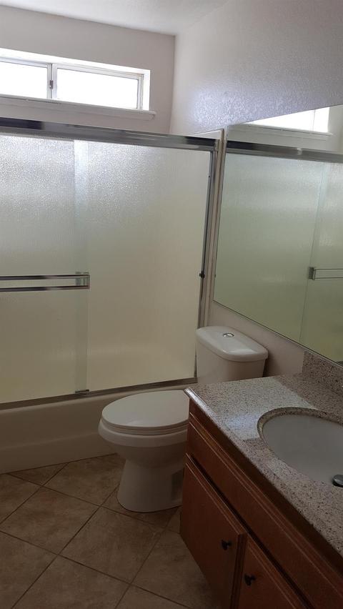 9930 Johnson Rd, Phelan, CA 92371 photo 12