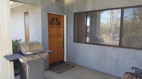 9930 Johnson Rd, Phelan, CA 92371 photo 3