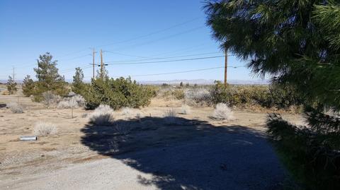 9930 Johnson Rd, Phelan, CA 92371 photo 23