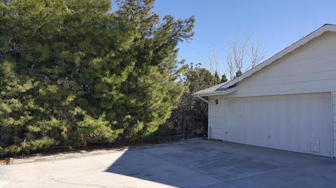 9930 Johnson Rd, Phelan, CA 92371 photo 20