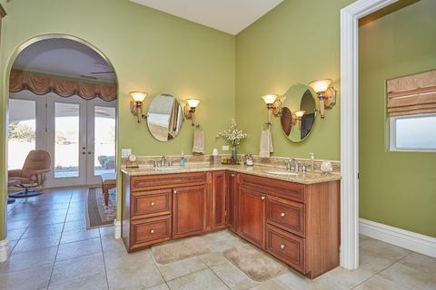 14938 Shady Elm Ln, Helendale, CA 92342 photo 21