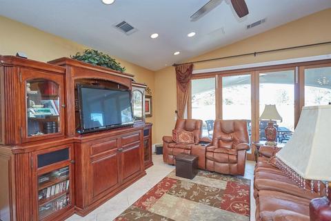 14938 Shady Elm Ln, Helendale, CA 92342 photo 9