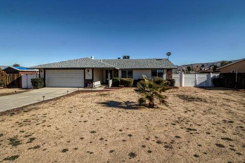 11067 Caribou Ave, Apple Valley, CA 92308 photo 2