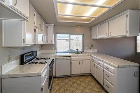 11067 Caribou Ave, Apple Valley, CA 92308 photo 7