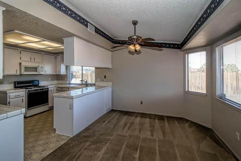 11067 Caribou Ave, Apple Valley, CA 92308 photo 6