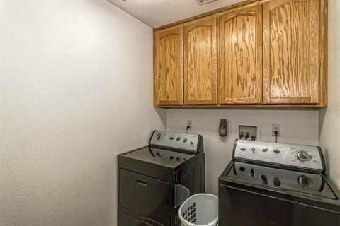 16759 Eucalyptus St, Hesperia, CA 92345 photo 21