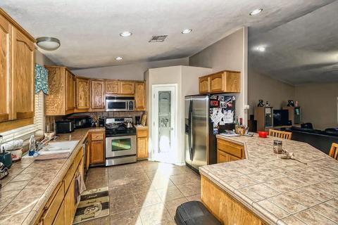 16759 Eucalyptus St, Hesperia, CA 92345 photo 15
