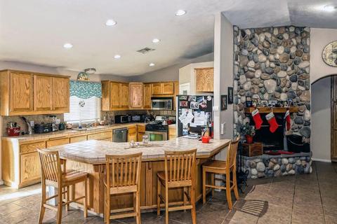 16759 Eucalyptus St, Hesperia, CA 92345 photo 14