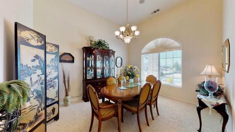 13553 Sunset Dr, Apple Valley, CA 92308 photo 5