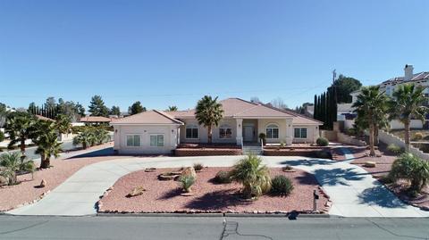 13553 Sunset Dr, Apple Valley, CA 92308 photo 1