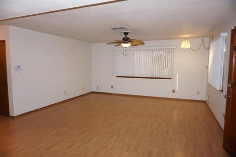 34330 J St, Barstow, CA 92311 photo 3