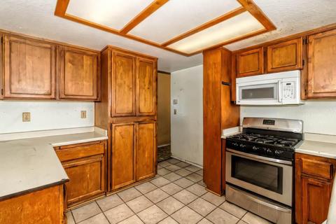 11951 4th Ave, Hesperia, CA 92345 photo 3