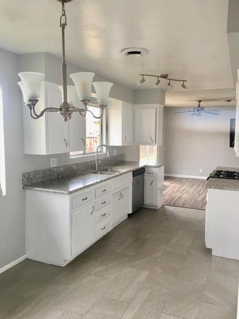 16319 Orange St, Hesperia, CA 92345 photo 5