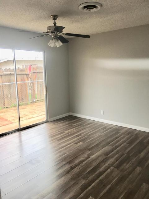 16319 Orange St, Hesperia, CA 92345 photo 7