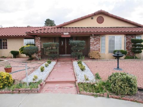 18157 Hinton St, Hesperia, CA 92345 photo 2