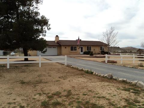 25131 Clark Rd, Apple Valley, CA 92307 photo 1