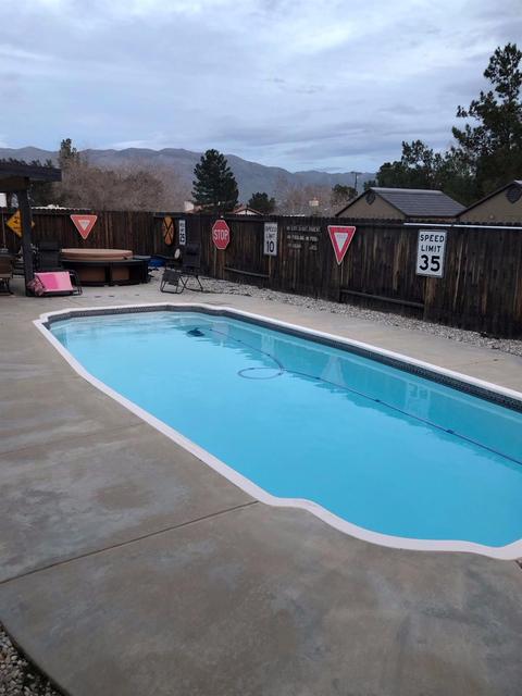 18907 Rocksprings Rd, Hesperia, CA 92345 photo 5
