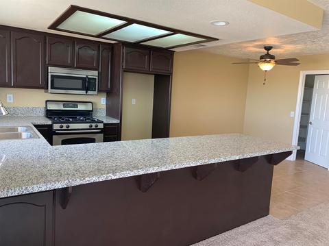 18504 Yuba St, Hesperia, CA 92345 photo 4