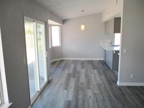 13238 Setancket Rd, Apple Valley, CA 92308 photo 4