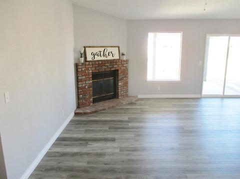 13238 Setancket Rd, Apple Valley, CA 92308 photo 2
