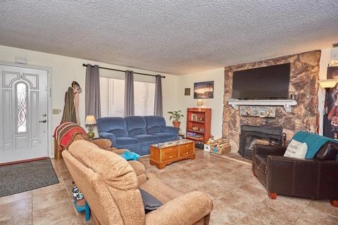 7837 Victor Ave, Hesperia, CA 92345 photo 2