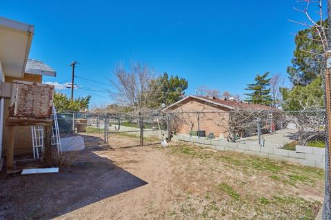 7837 Victor Ave, Hesperia, CA 92345 photo 30