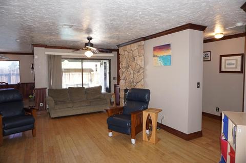 460 Emerald St, Barstow, CA 92311 photo 6