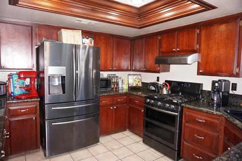 460 Emerald St, Barstow, CA 92311 photo 3