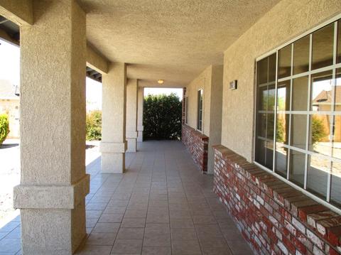 20042 Cronese Ln, Apple Valley, CA 92308 photo 5