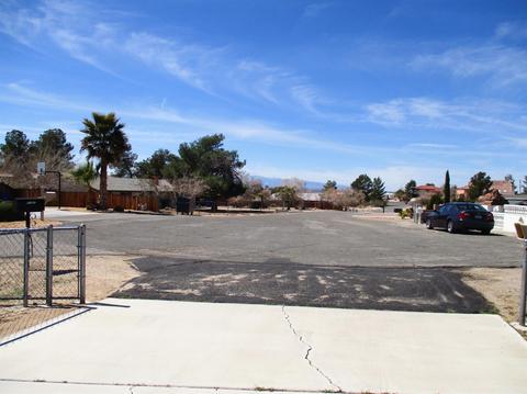 20042 Cronese Ln, Apple Valley, CA 92308 photo 28