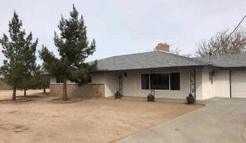 17796 Verde St, Hesperia, CA 92345 photo 2