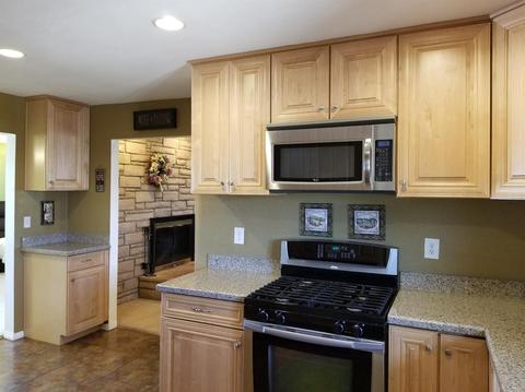 17796 Verde St, Hesperia, CA 92345 photo 5