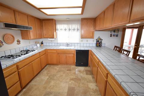 16188 Siskiyou Ct, Apple Valley, CA 92307 photo 17