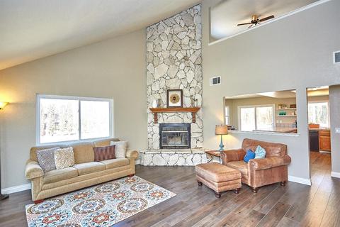 13927 Ivanpah Rd, Apple Valley, CA 92307 photo 4
