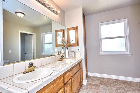13927 Ivanpah Rd, Apple Valley, CA 92307 photo 29