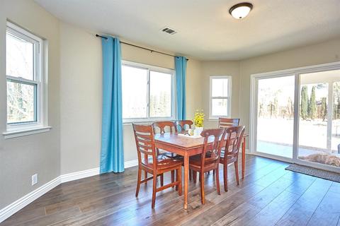 13927 Ivanpah Rd, Apple Valley, CA 92307 photo 9