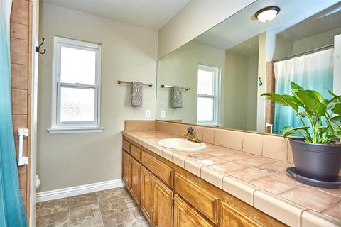 13927 Ivanpah Rd, Apple Valley, CA 92307 photo 17