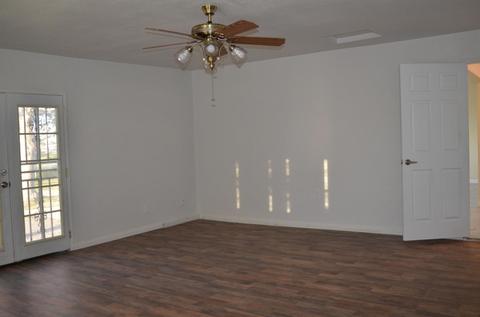 16017 Walnut St, Hesperia, CA 92345 photo 3