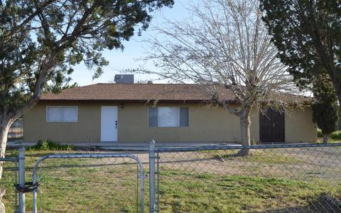 16017 Walnut St, Hesperia, CA 92345 photo 1