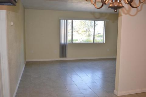 16017 Walnut St, Hesperia, CA 92345 photo 6